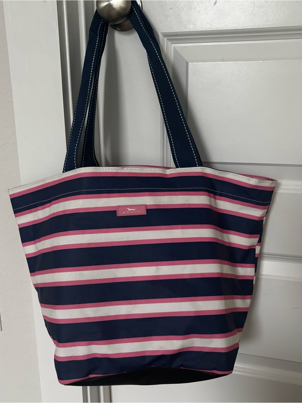 Scout Navy and Pink Striped Tote Bag desertcart logo medium great condition - Picture 2 of 11